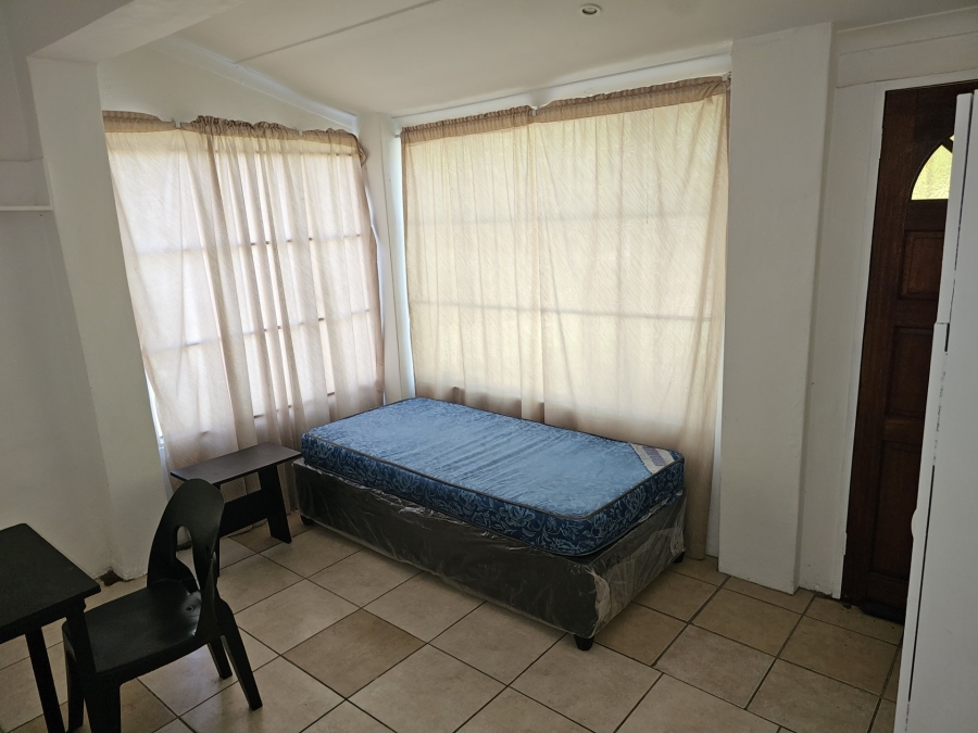 5 Bedroom Property for Sale in Brandwag Free State